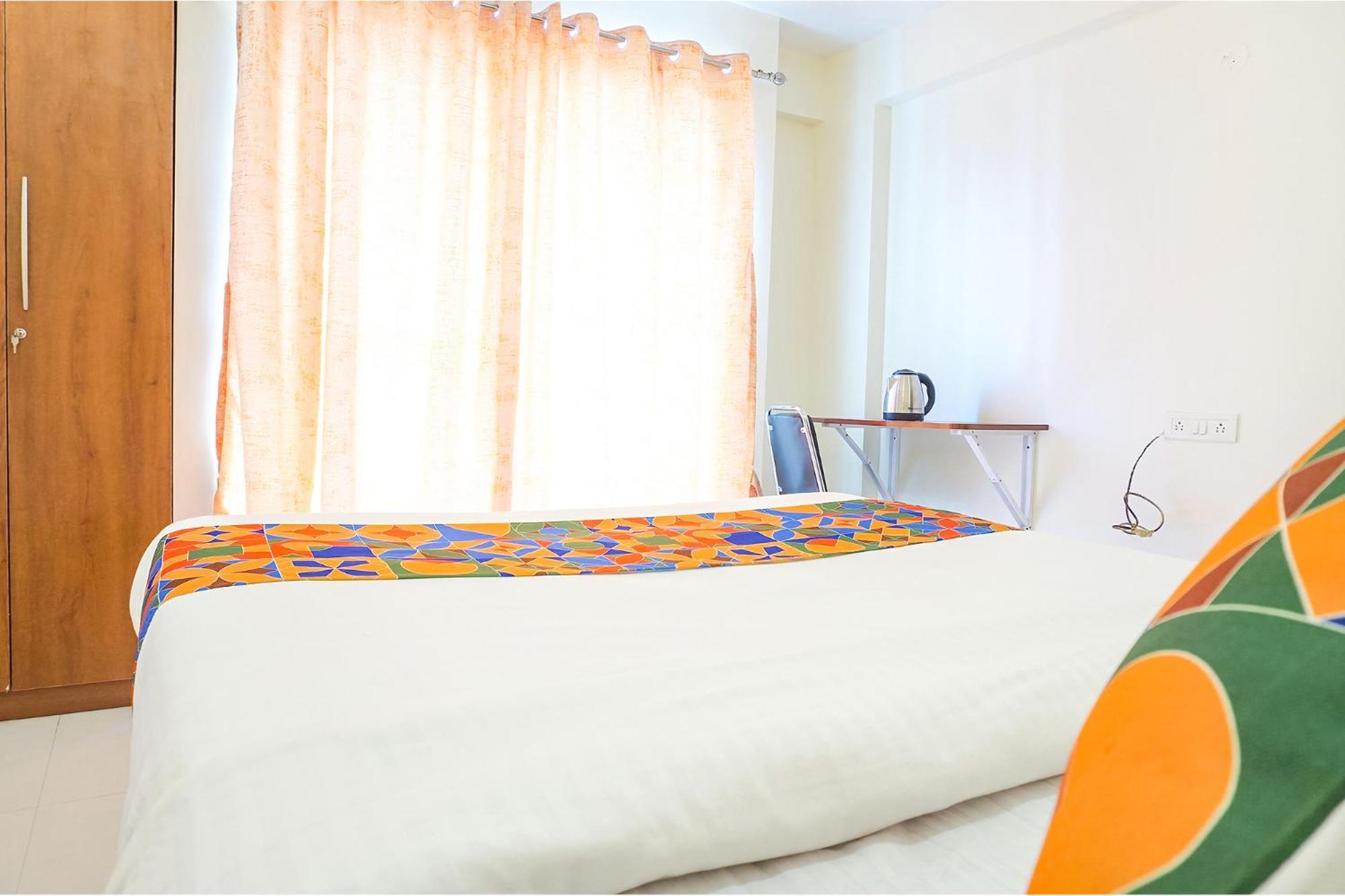 Fabhotel Majestic Luxurious - Nr Rajaram Bhiku Pathare Stadium Пюн Екстериор снимка