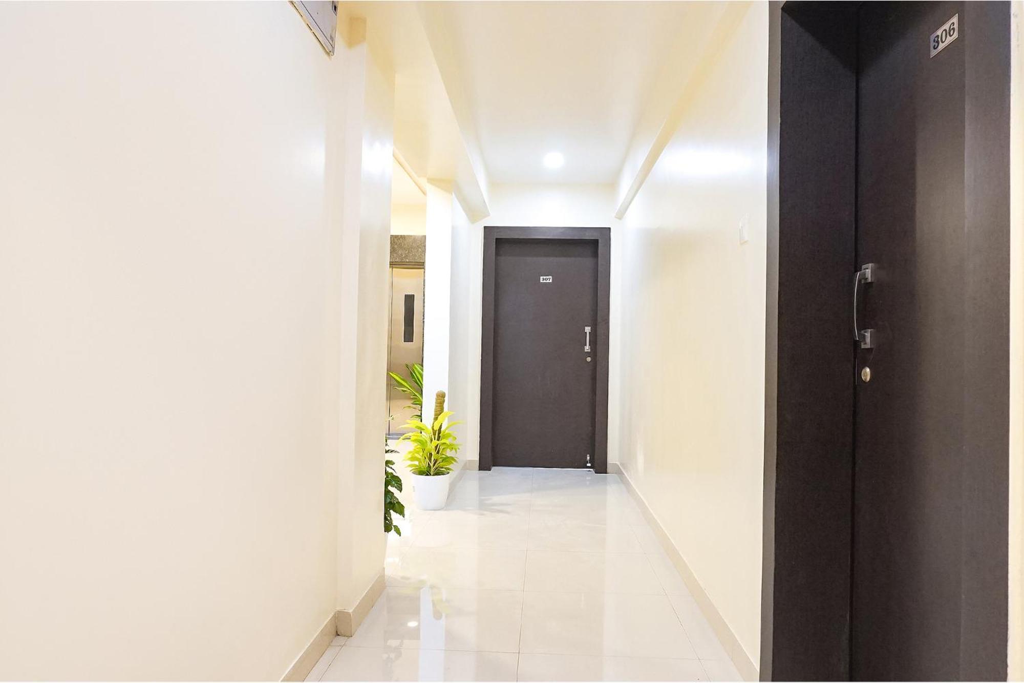 Fabhotel Majestic Luxurious - Nr Rajaram Bhiku Pathare Stadium Пюн Екстериор снимка