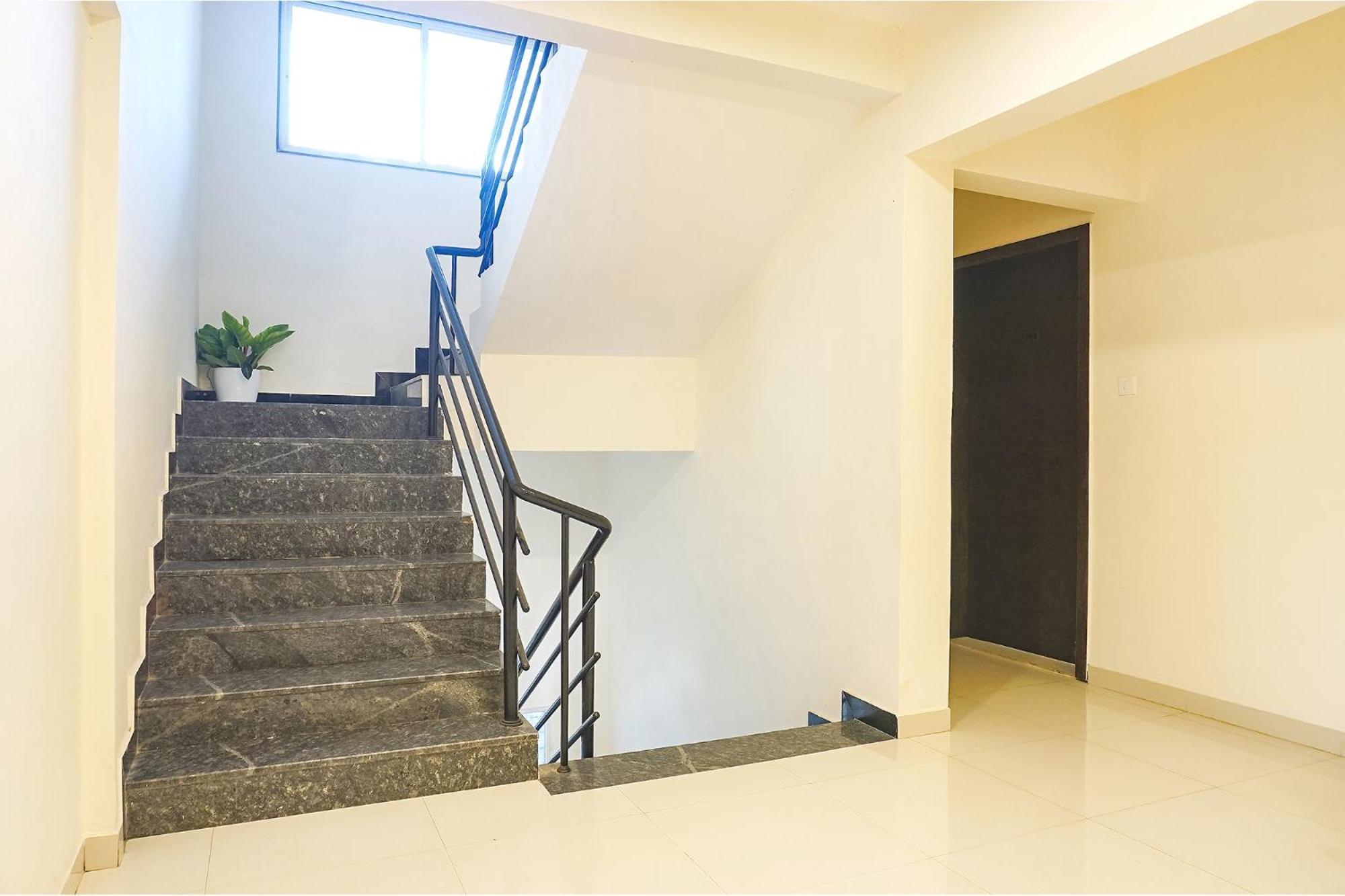 Fabhotel Majestic Luxurious - Nr Rajaram Bhiku Pathare Stadium Пюн Екстериор снимка
