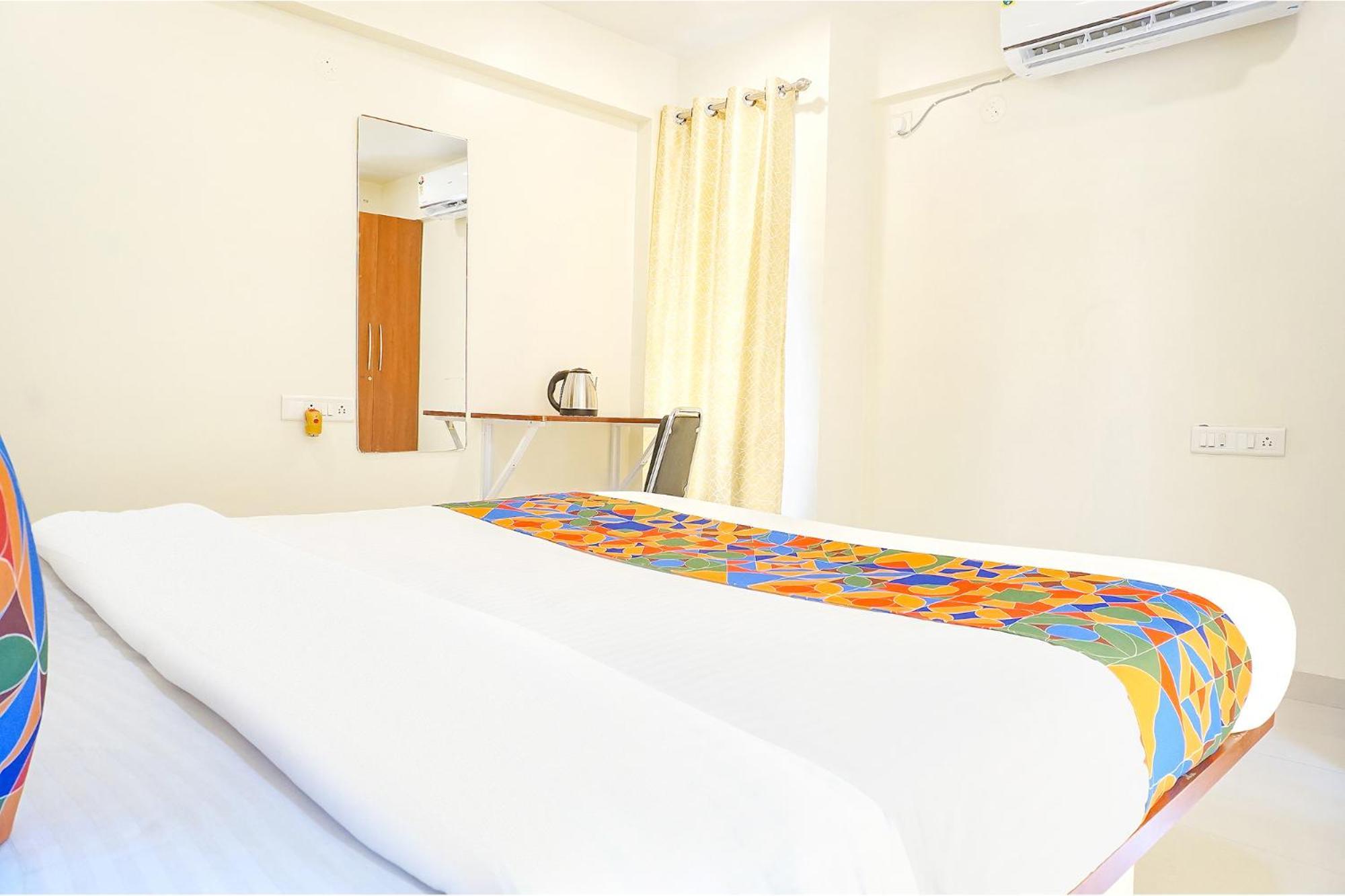 Fabhotel Majestic Luxurious - Nr Rajaram Bhiku Pathare Stadium Пюн Екстериор снимка
